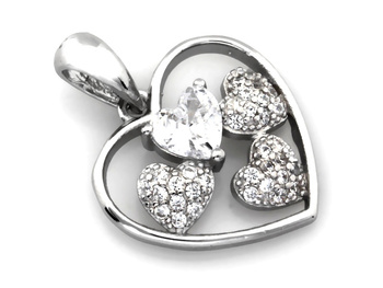 Urokliwa srebrna zawieszka serca w sercu
