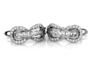 Minimalistyczne srebrne kolczyki nieskończoności z cyrkoniami